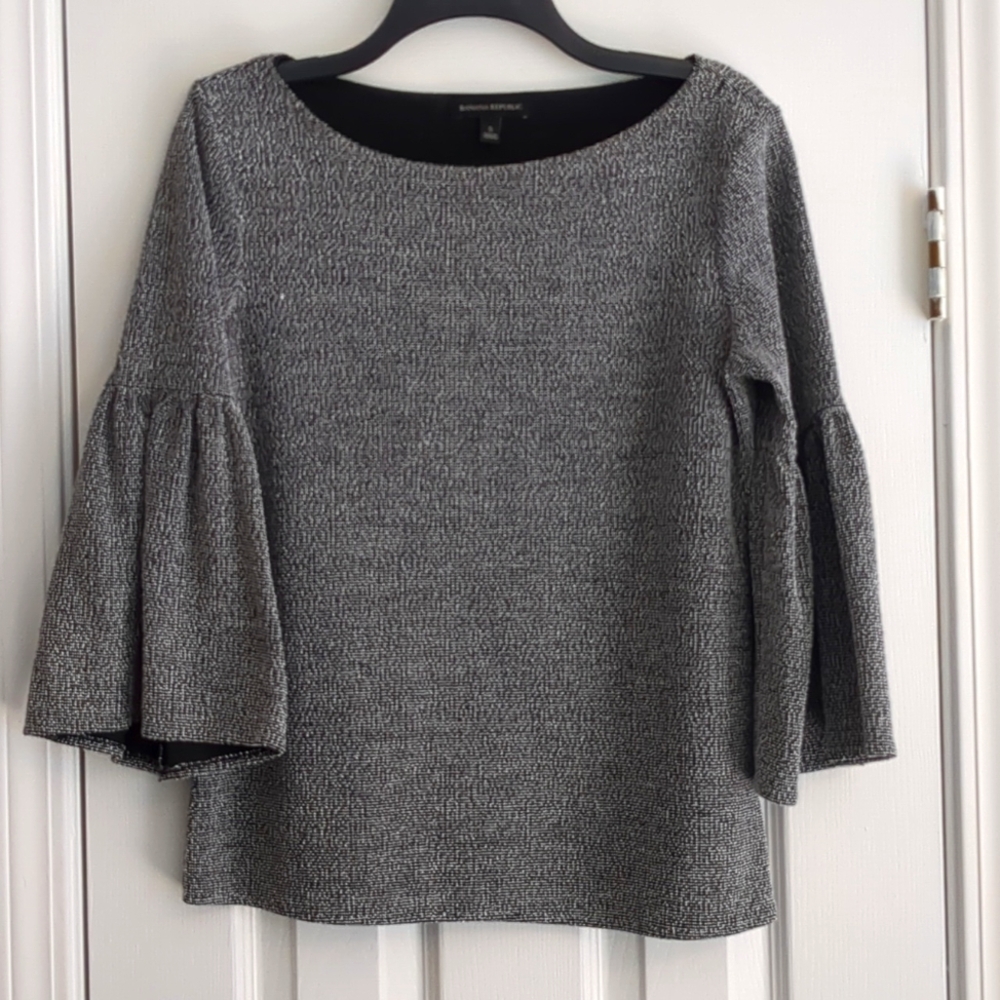 Banana Republic flare sleeve blouse, S